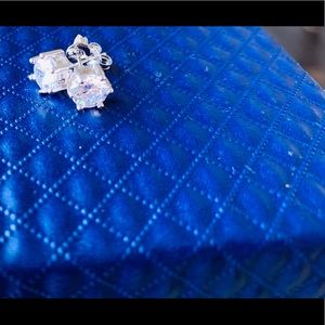 Brand new 925 6mm zircon sliver  ear studs